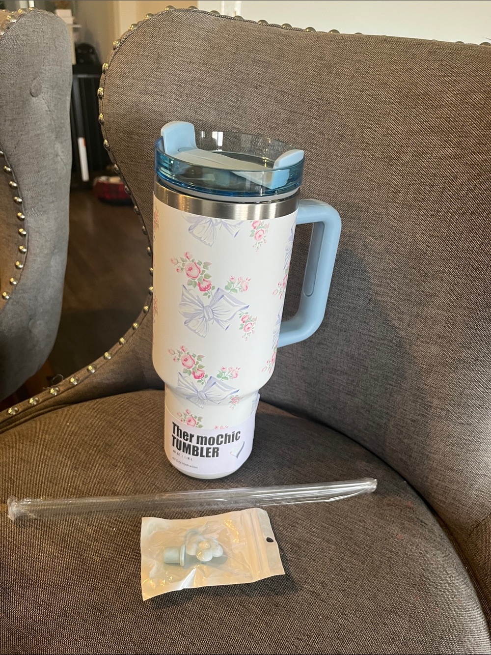 ThermoChic Floral White and Light Blue Insulated Tumbler with Handle